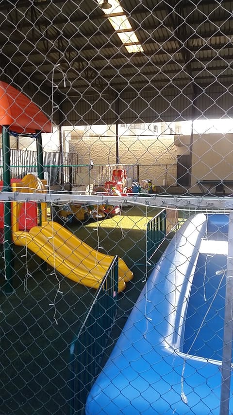 Five Stars Complex — photograph 4