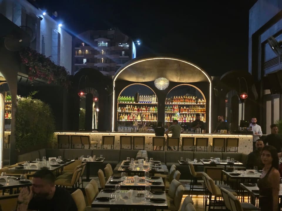 Zephyr Lounge