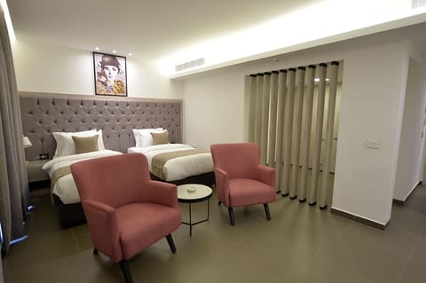Zett Hotel — photograph 5
