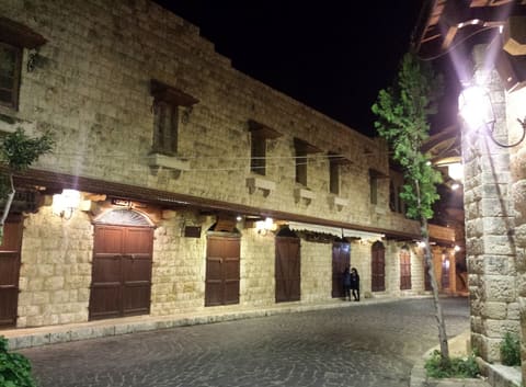 Old Souk Zouk Mikael — photograph 4
