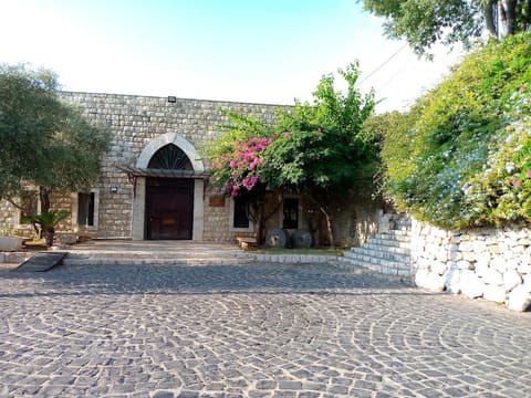 Old Souk Zouk Mikael — photograph 5