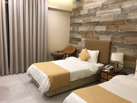 Rest House Tyr Hotel & Resort — photograph 2