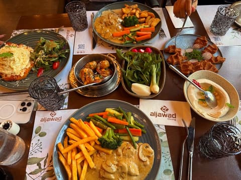 Aljawad Dining Tyre — photograph 6