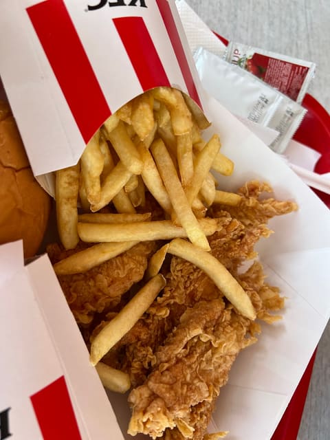 KFC — photograph 3