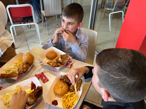 KFC — photograph 5
