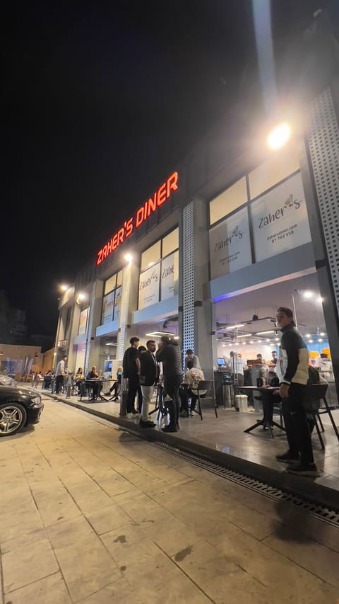 Zaher’s Diner — photograph 5