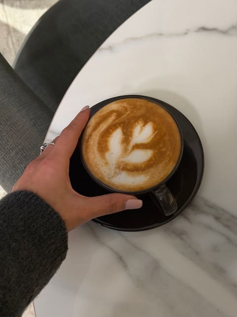 Sol coffee shop — photograph 3