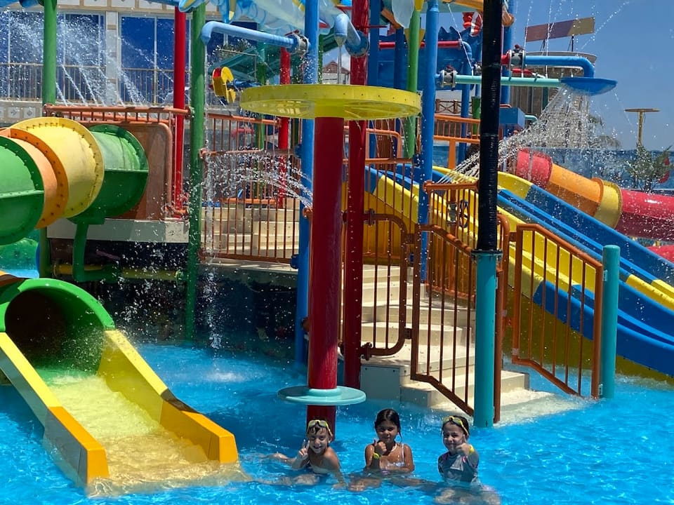 Sour water park