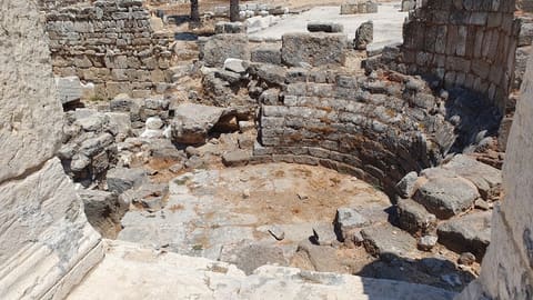 Arch of Hadrian — photograph 6