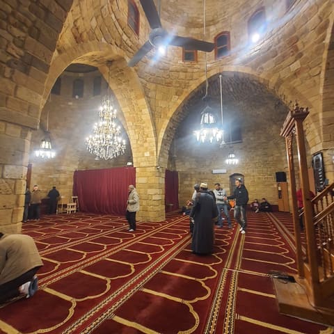 Shia mosque — photograph 3