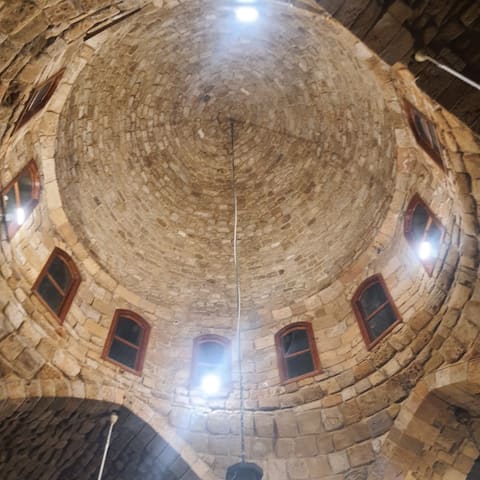Shia mosque — photograph 4