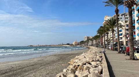 Tyre Beach — photograph 2