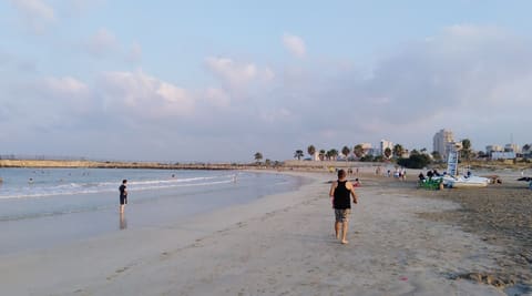 Tyre Sand Beach — photograph 3