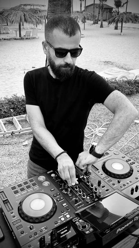 DJ Stuff — photograph 6