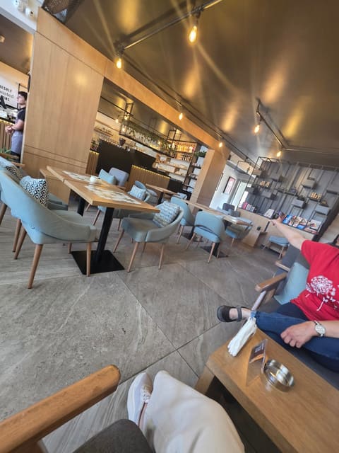 Cafe Younes Zahle — photograph 2