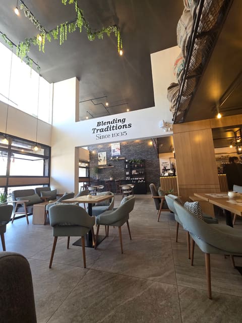 Cafe Younes Zahle — photograph 6