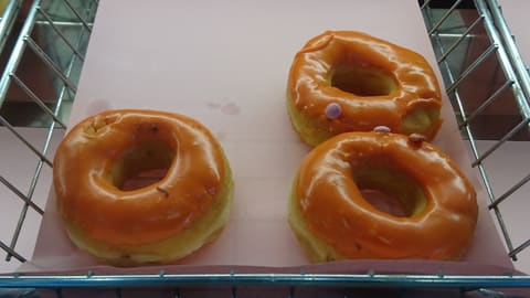 Dunkin Donuts — photograph 2