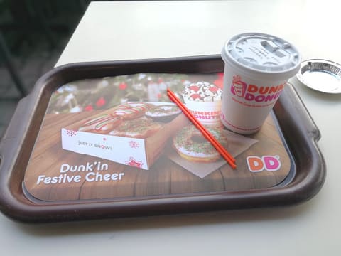 Dunkin Donuts — photograph 4