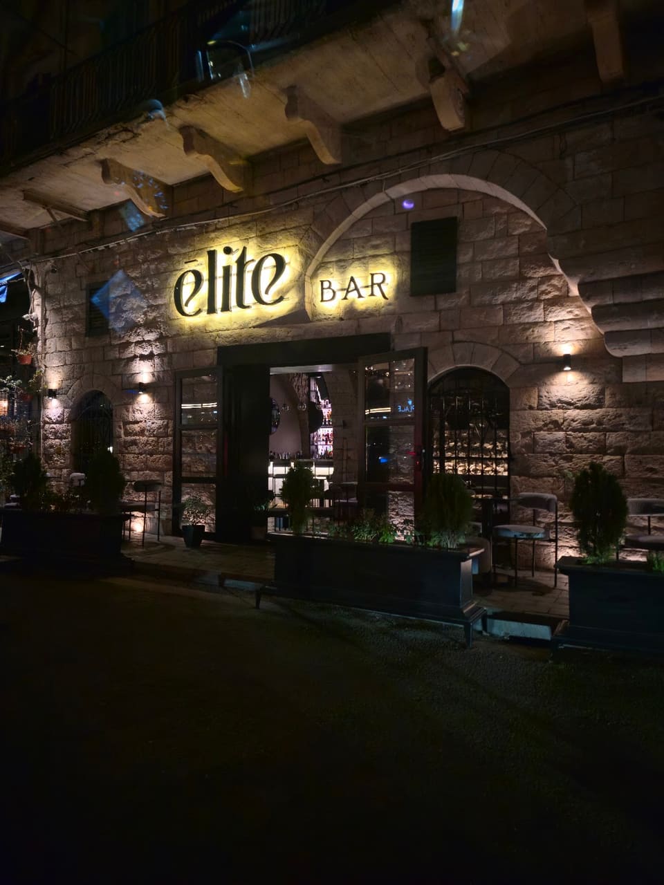 ēlite bar