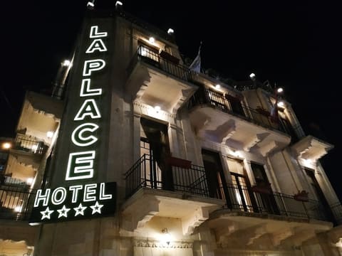 La Place — photograph 4