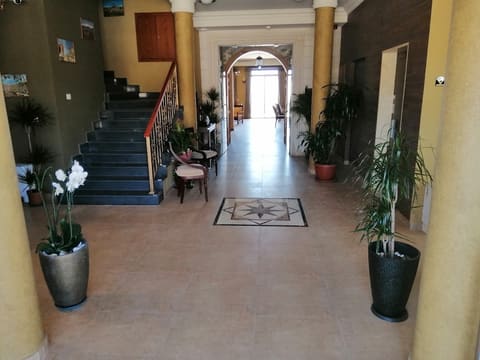 Hotel Zahle Hills — photograph 5