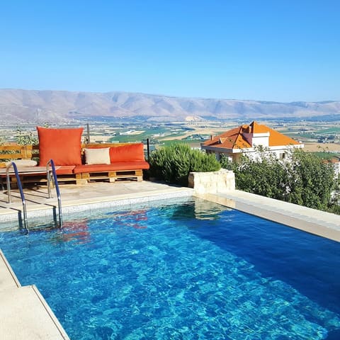 Beit el Kroum — photograph 3