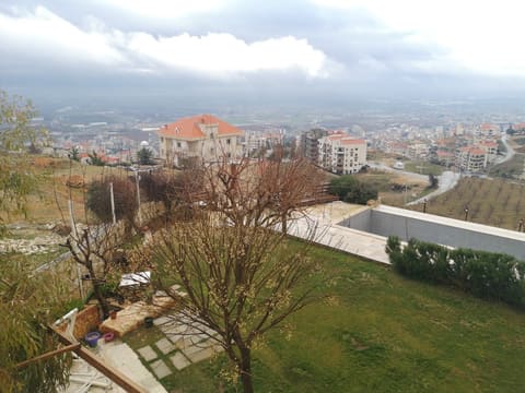 Beit el Kroum — photograph 6