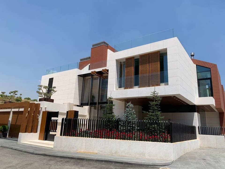 Villa Makhoul