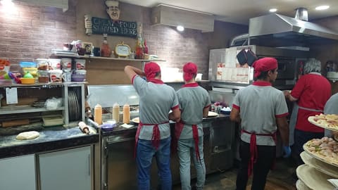 Fayez pizza — photograph 6