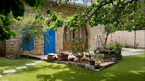 Beit Tout — photograph 4