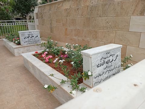 Maqam Al Sahabi Shurhabil Ben Hisneh — photograph 2