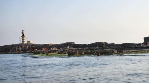Zireh Beach — photograph 2