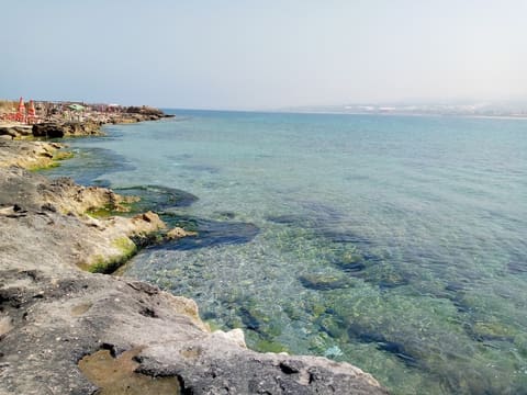 Zireh Beach — photograph 4