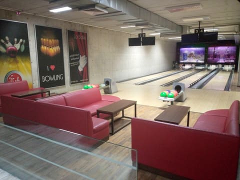 The Link Bowling - La Salle — photograph 2