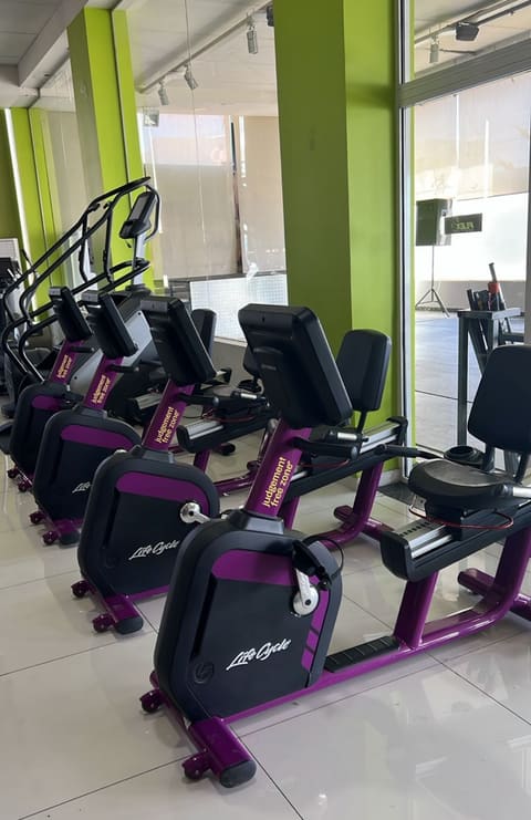 Flex Ladies Fit Club — photograph 3