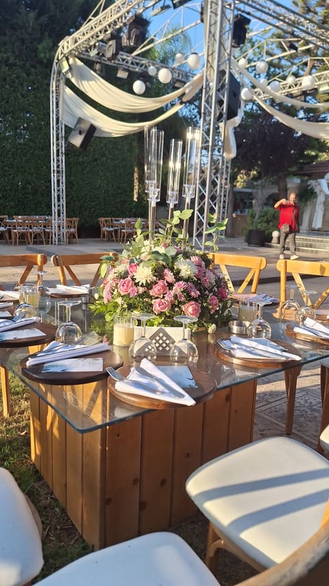 La Reine Wedding Garden — photograph 3