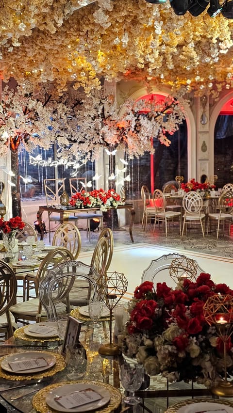 Ole Resto and wedding venue — photograph 3
