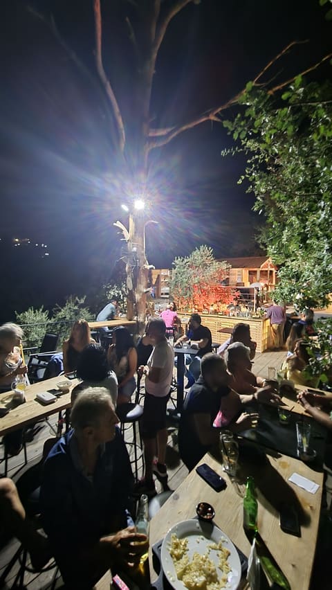 O Soleil Sunset Bar — photograph 2