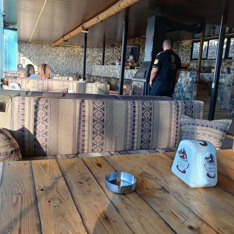 hazeen Cafe