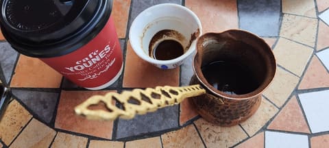 Café Younes Aley — photograph 2