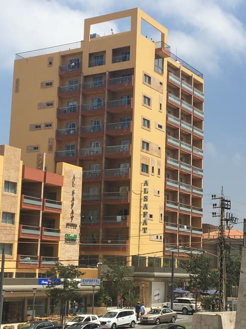 Al Safat Suites Hotel — photograph 3