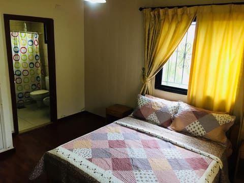 dynasty Hotel Apartments — photograph 2