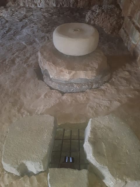Kahale traditional mill — photograph 3