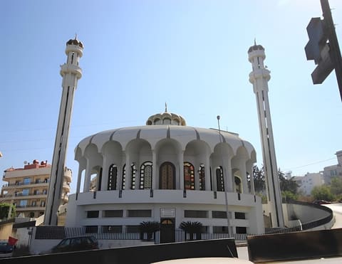Al Rifaii Mosque — photograph 2