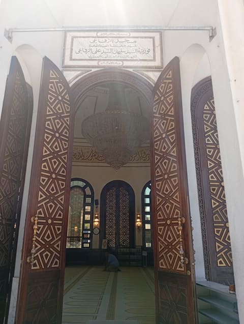Al Rifaii Mosque — photograph 3