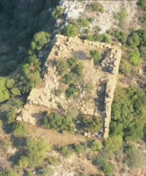 Roman Tower — photograph 2