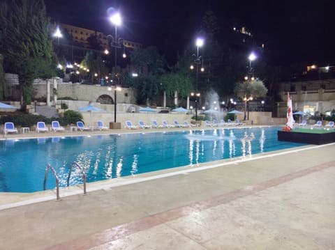 Casino Piscine Aalay - Restaurant — photograph 2