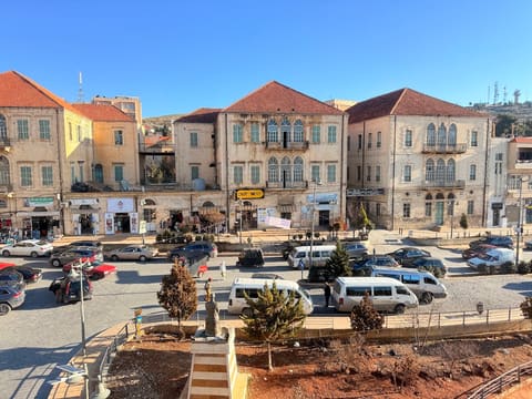 Bel baalbaki — photograph 4