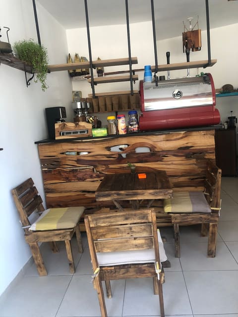Agora Coffee Shop — photograph 4