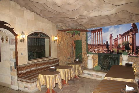 Cafe Ayam Zaman — photograph 5